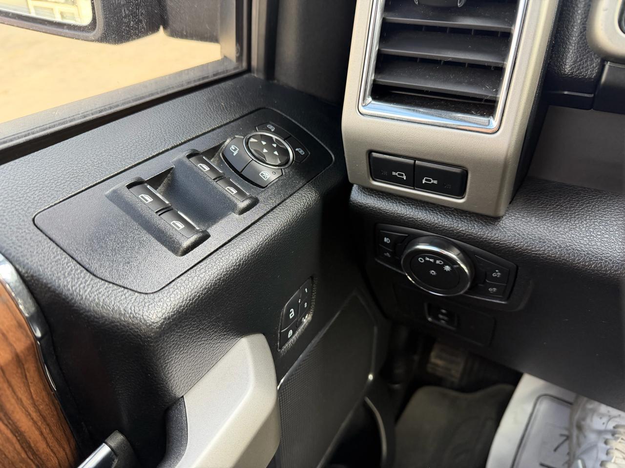 Ford F-150 XLT Lariat 2017