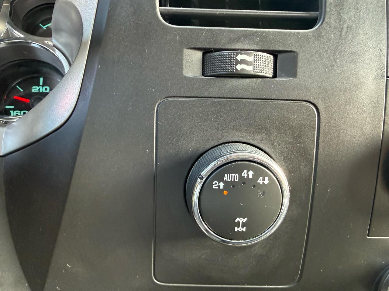 Chevrolet Silverado 1500 LT Ext. Cab Long Box 4WD 2013