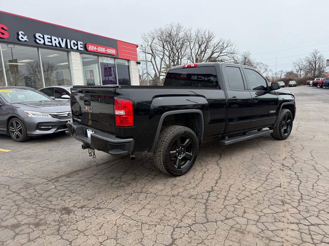 GMC Sierra 1500 Base Double Cab 4WD 2018
