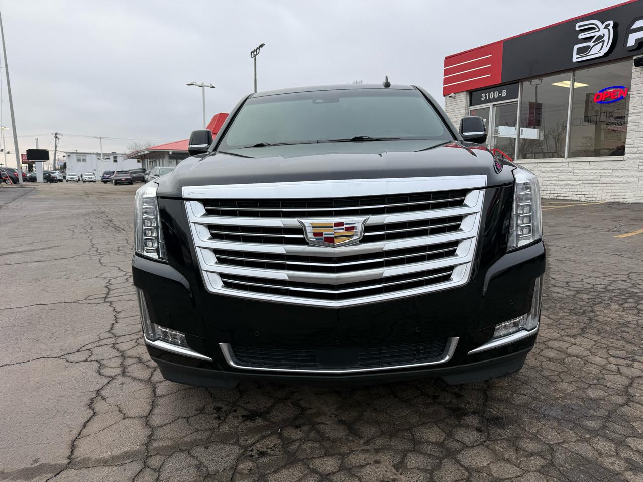 Cadillac Escalade ESV Platinum 4WD 2018