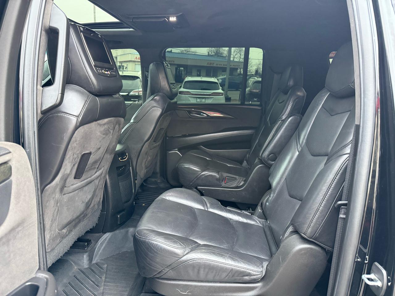 Cadillac Escalade ESV Platinum 4WD 2018