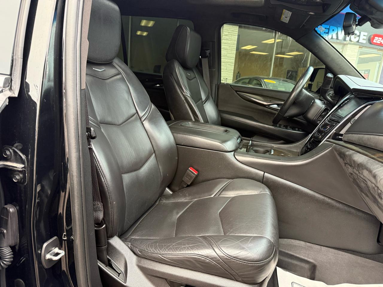 Cadillac Escalade ESV Platinum 4WD 2018