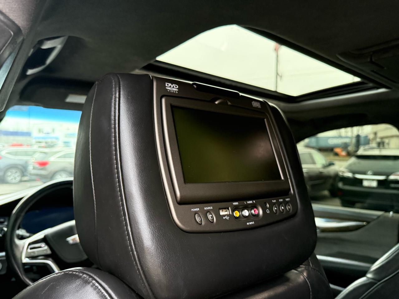 Cadillac Escalade ESV Platinum 4WD 2018