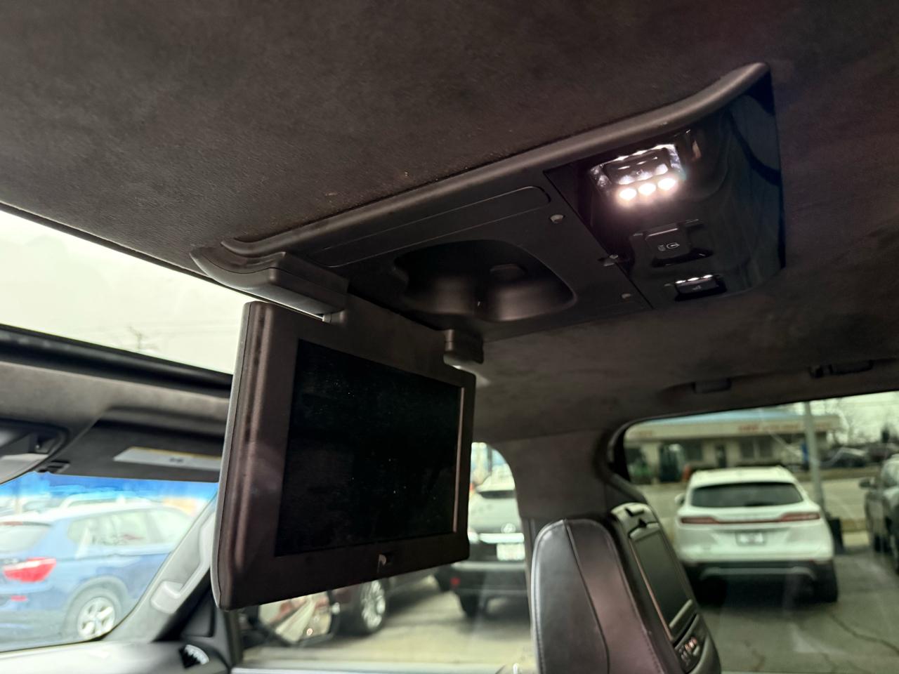 Cadillac Escalade ESV Platinum 4WD 2018