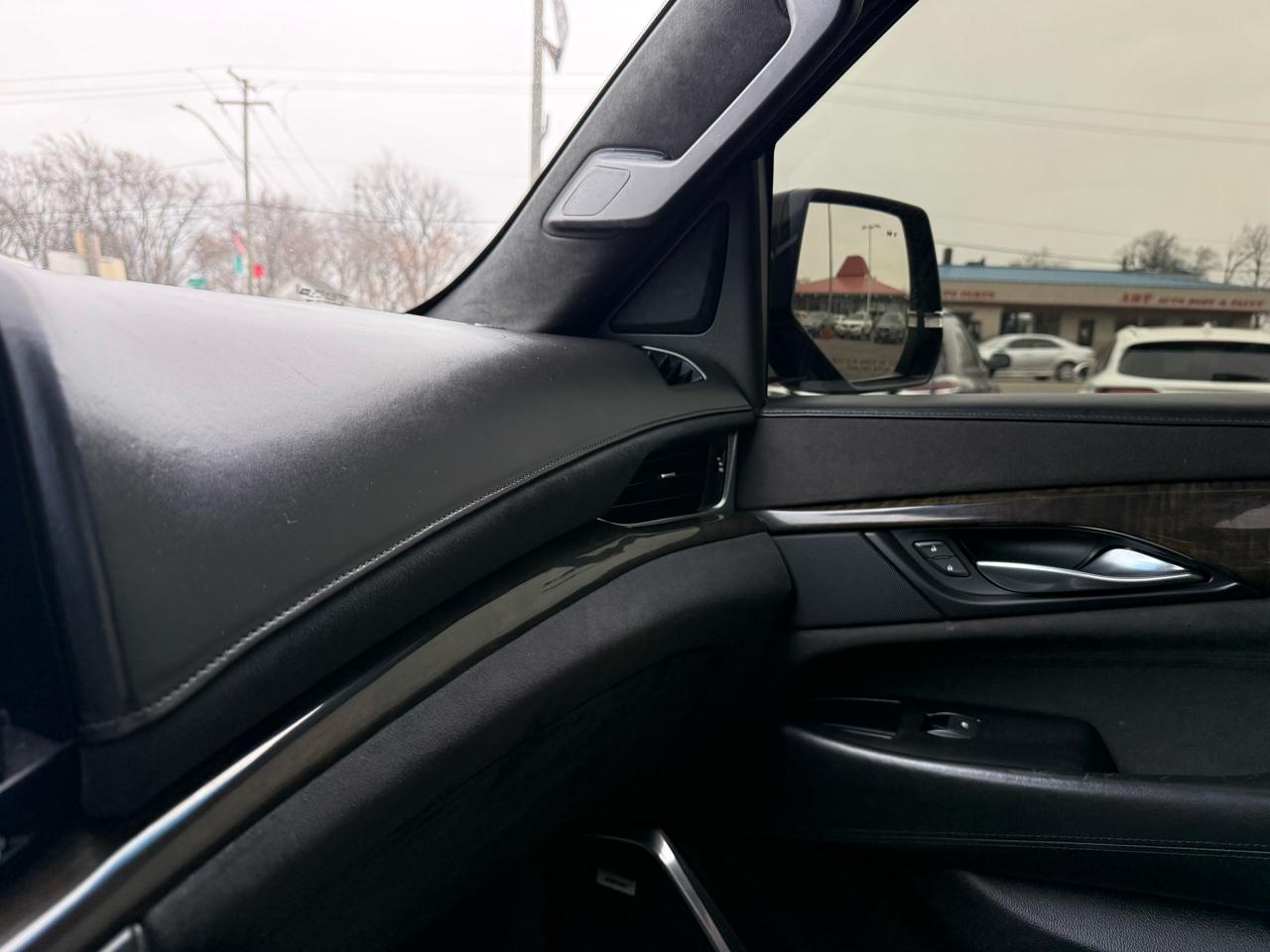 Cadillac Escalade ESV Platinum 4WD 2018