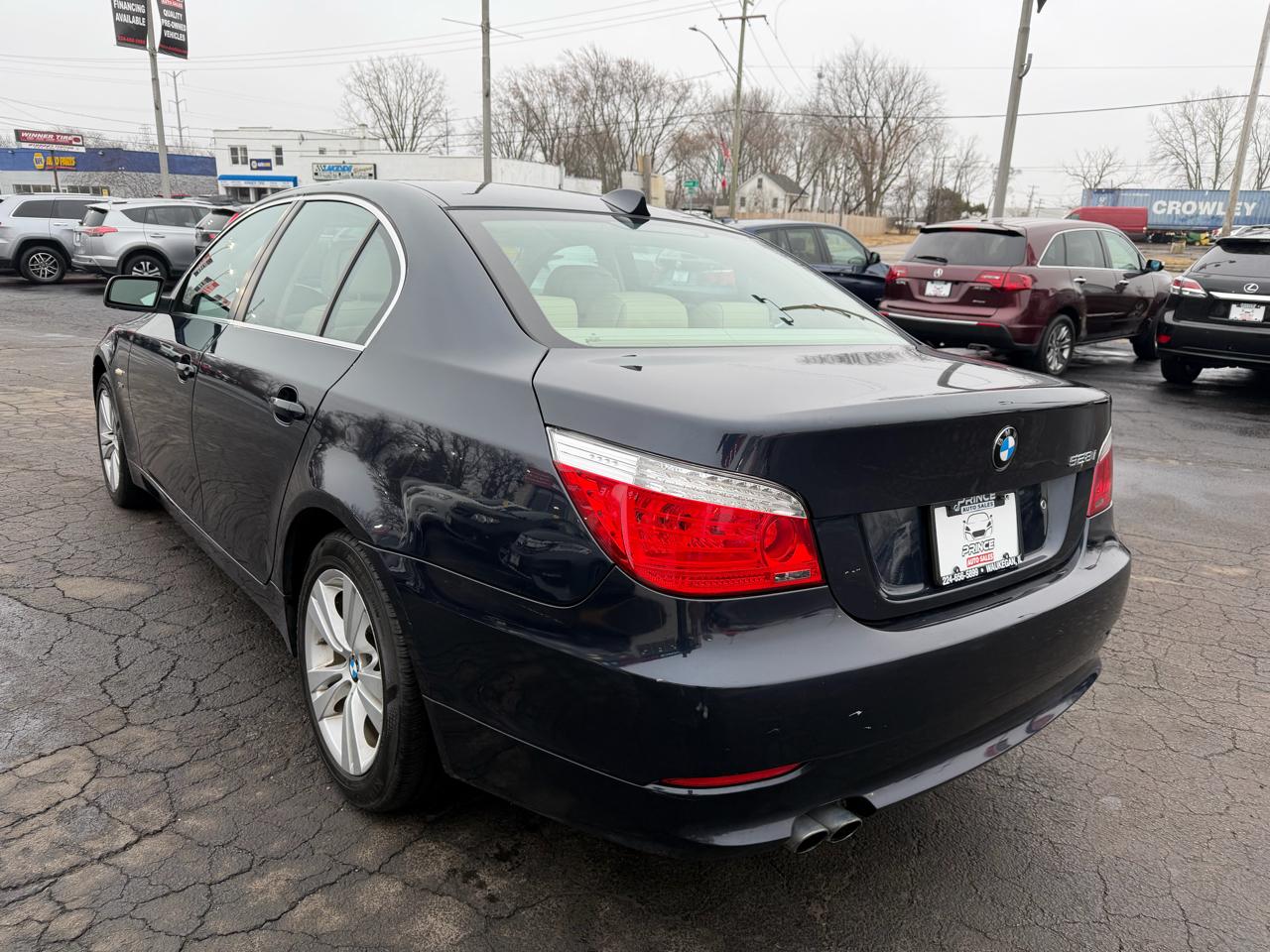 BMW 5-Series 528xi 2009