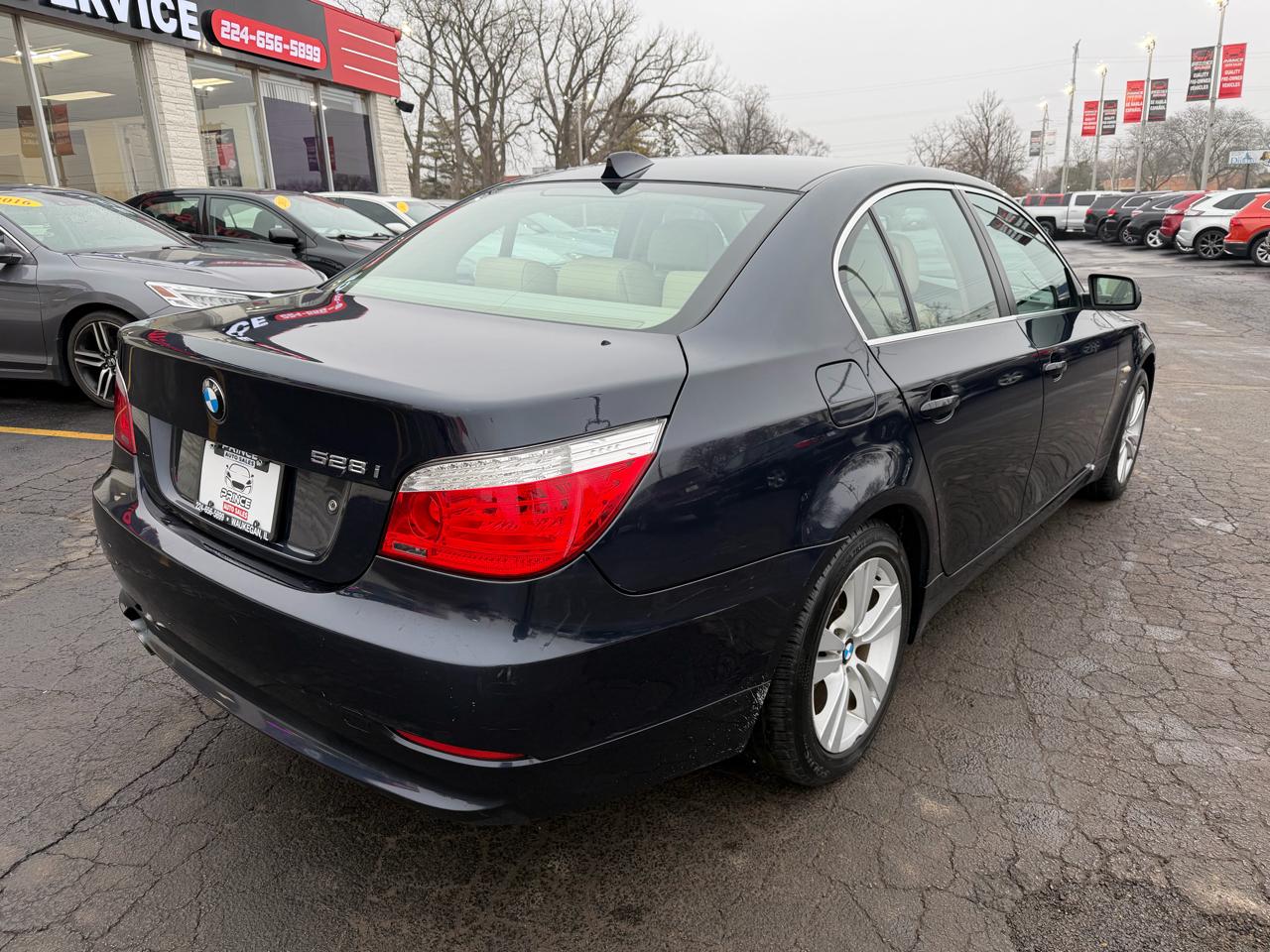 BMW 5-Series 528xi 2009