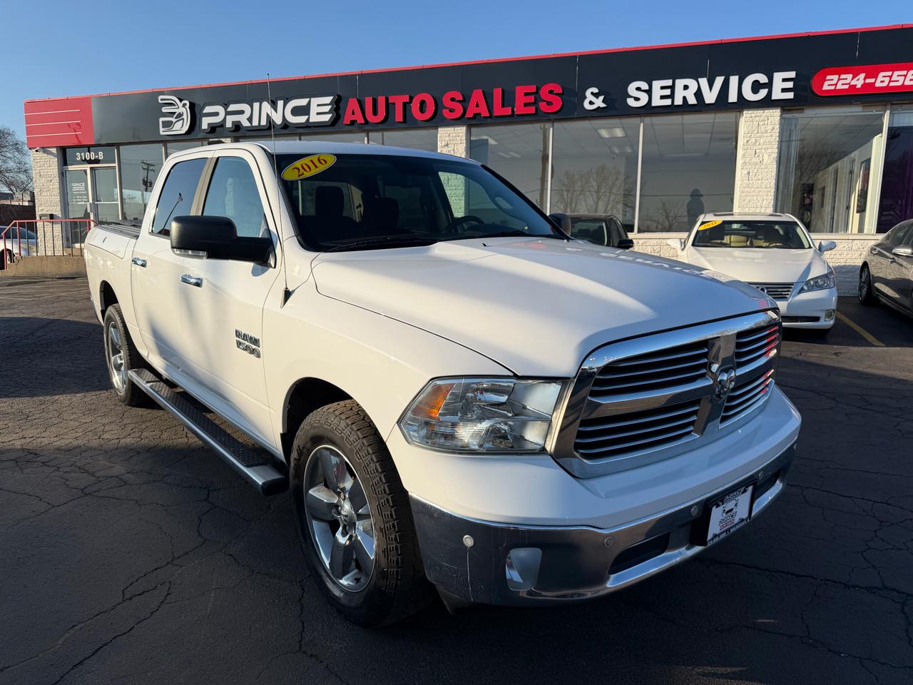 RAM 1500 4WD Crew Cab 140.5" Big Horn 2016
