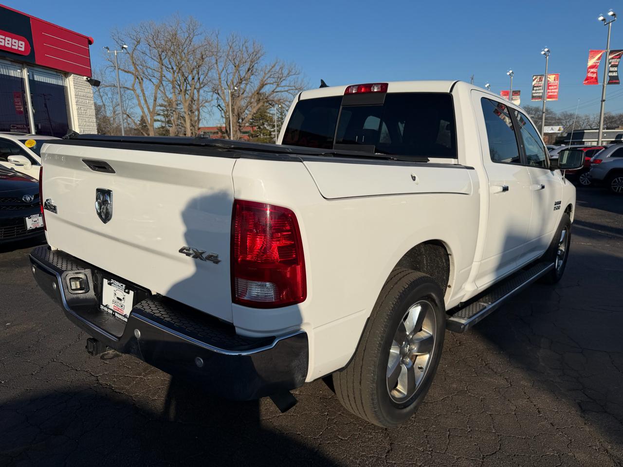 RAM 1500 4WD Crew Cab 140.5" Big Horn 2016