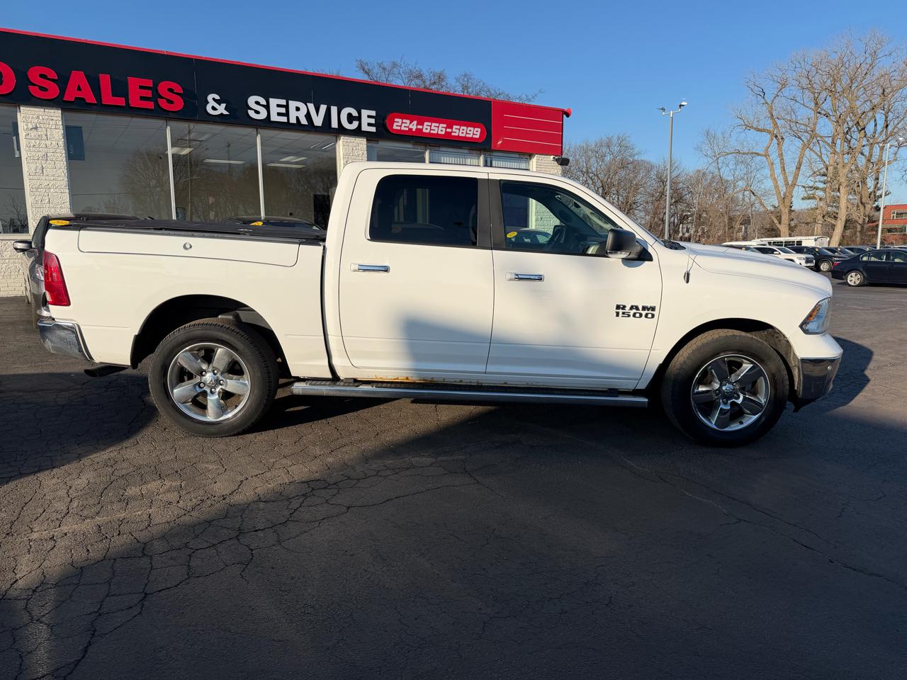 RAM 1500 4WD Crew Cab 140.5" Big Horn 2016