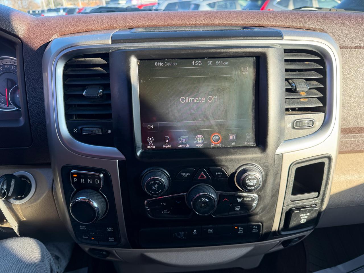 RAM 1500 4WD Crew Cab 140.5" Big Horn 2016