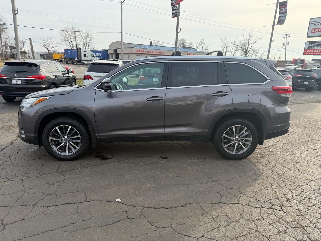 Toyota Highlander XLE AWD V6 2019