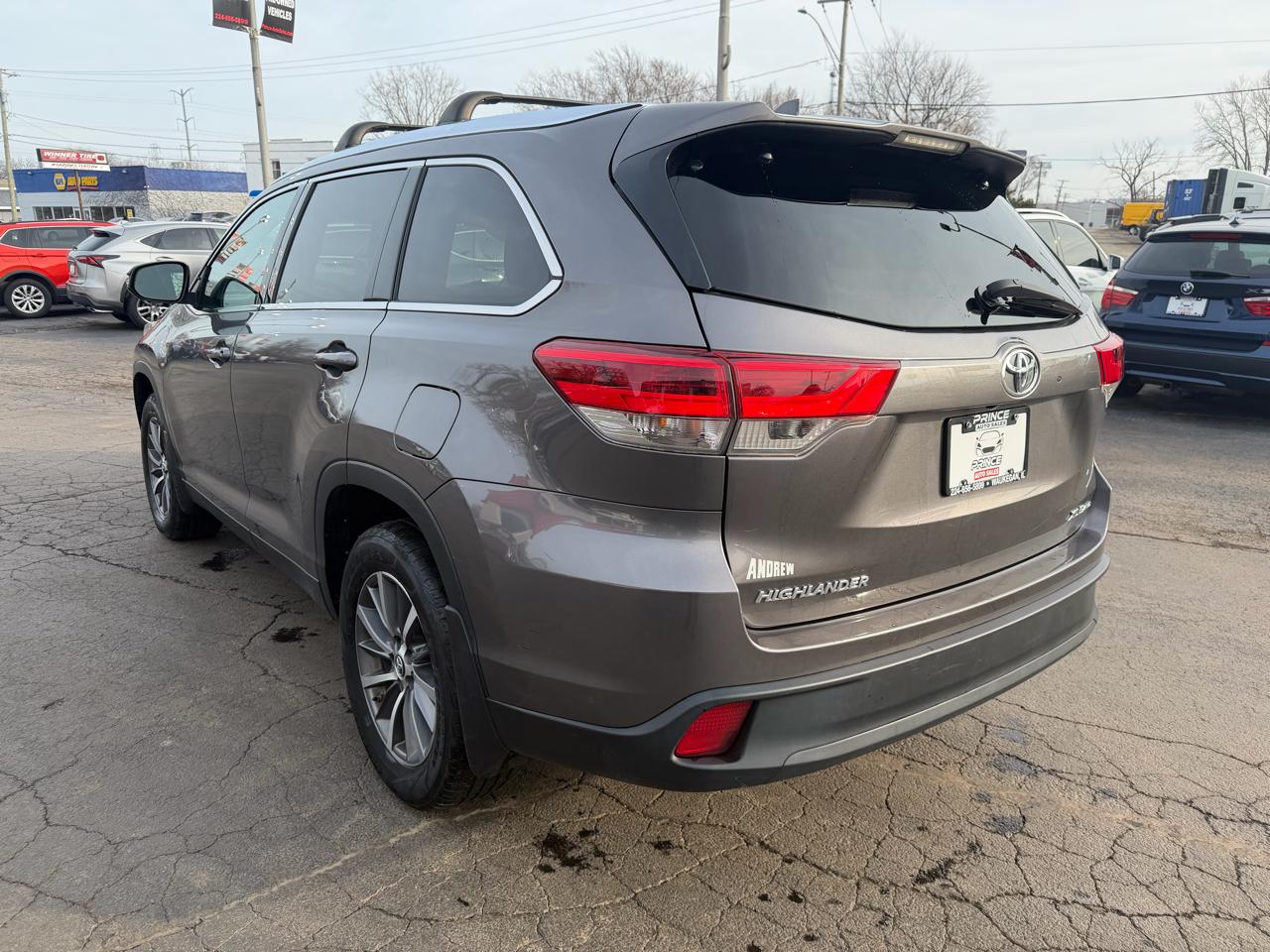Toyota Highlander XLE AWD V6 2019