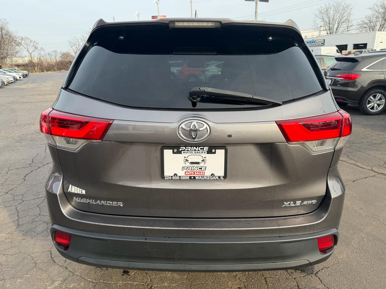 Toyota Highlander XLE AWD V6 2019