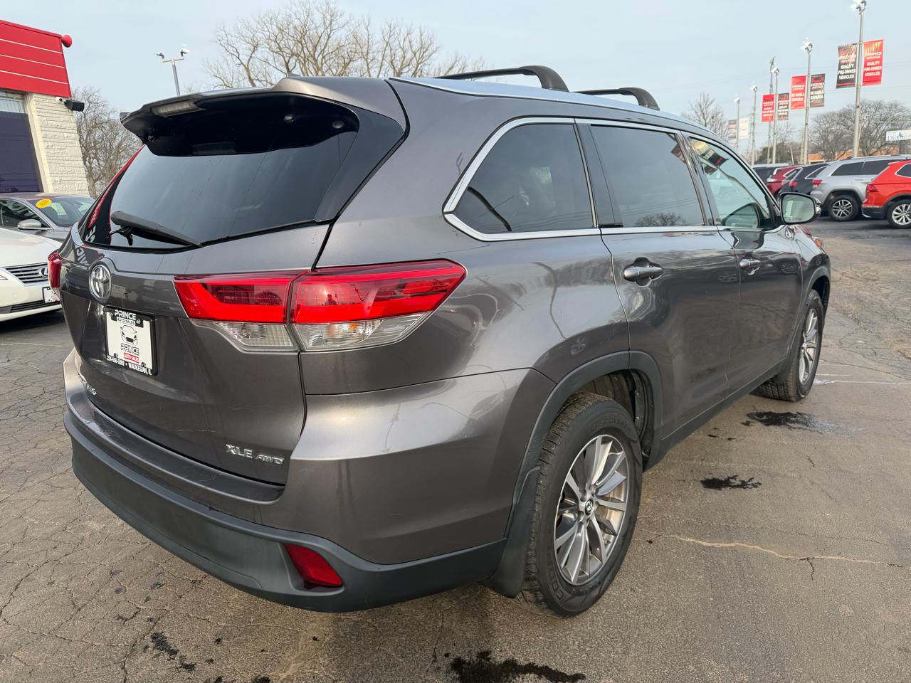 Toyota Highlander XLE AWD V6 2019