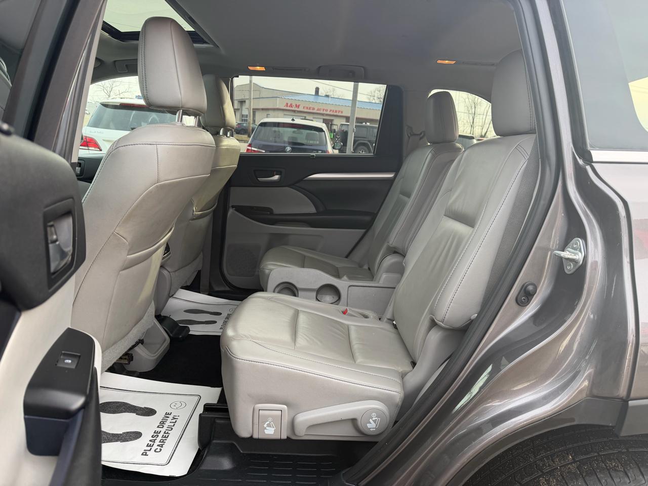 Toyota Highlander XLE AWD V6 2019