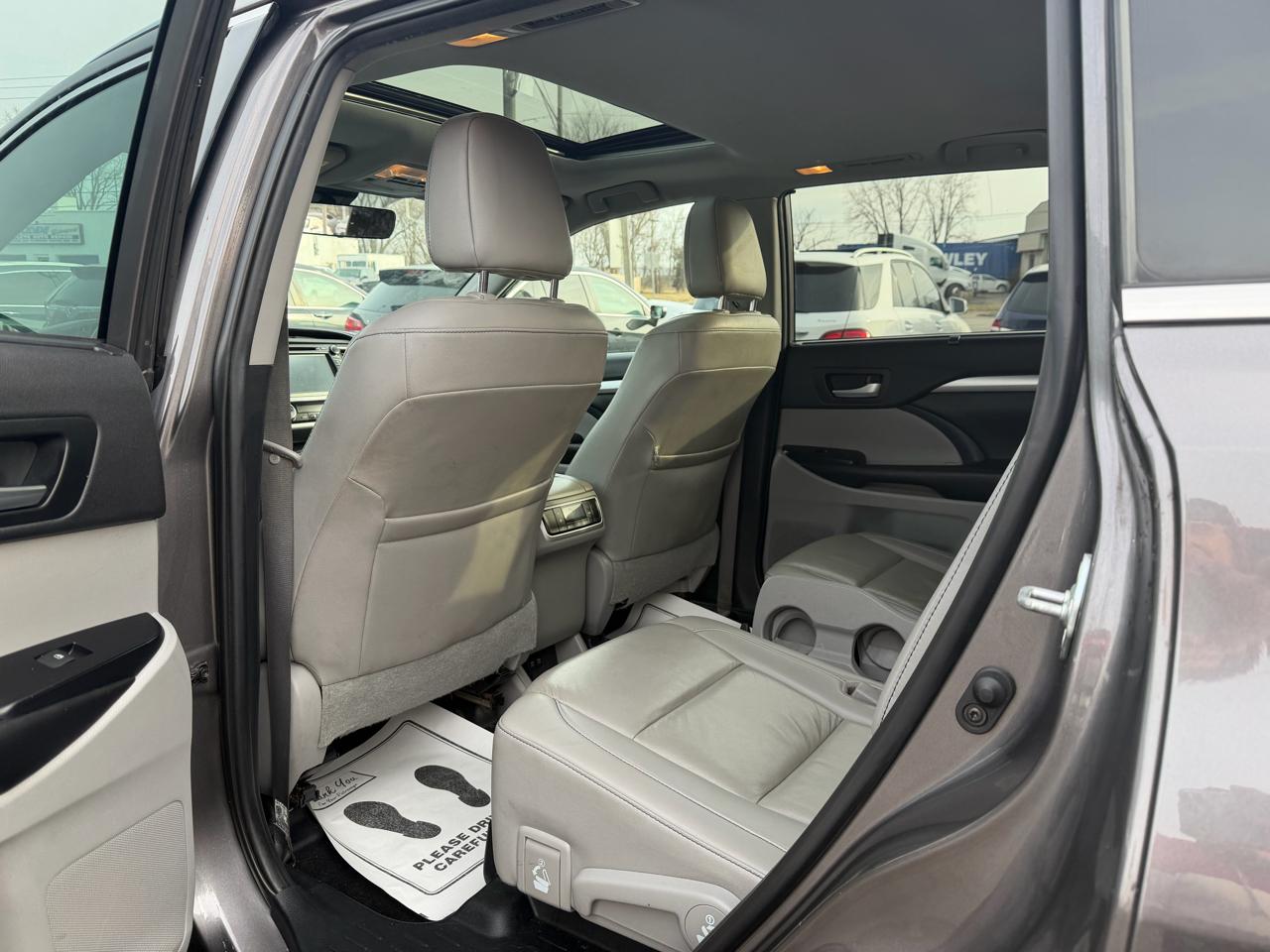 Toyota Highlander XLE AWD V6 2019