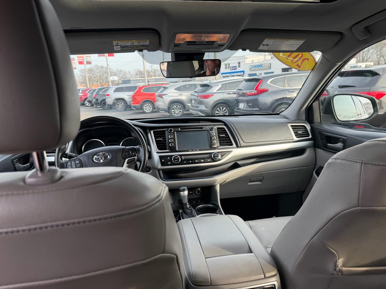 Toyota Highlander XLE AWD V6 2019