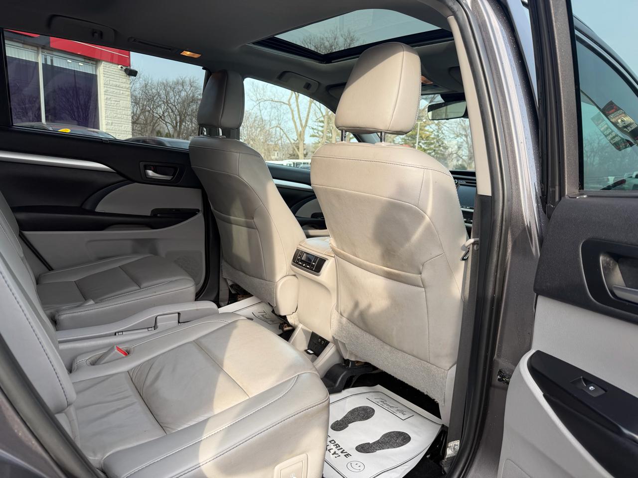 Toyota Highlander XLE AWD V6 2019