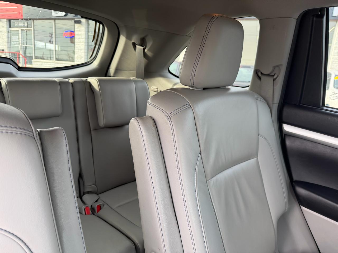 Toyota Highlander XLE AWD V6 2019