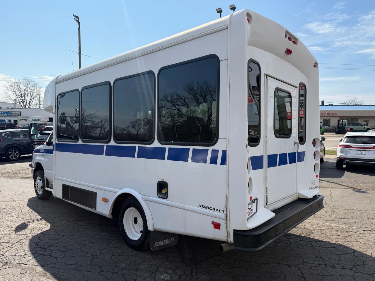 Ford Econoline E350 2015