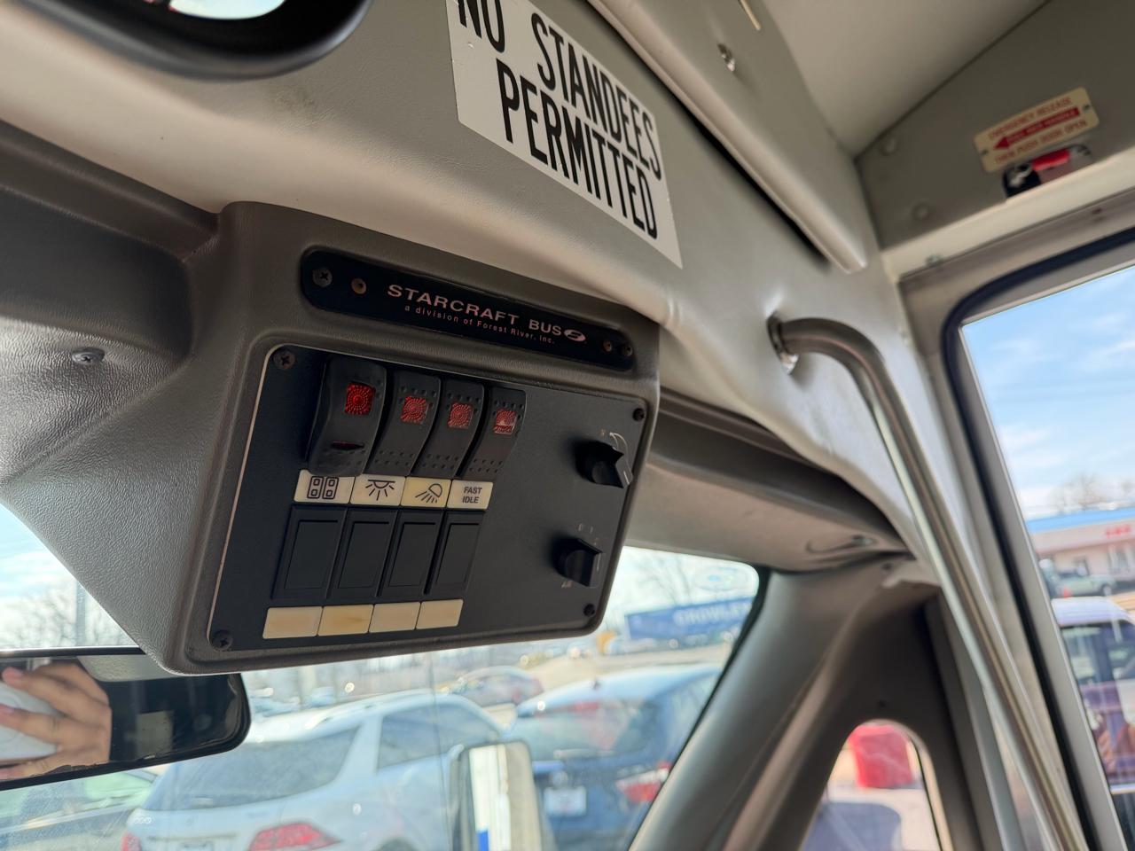 Ford Econoline E350 2015