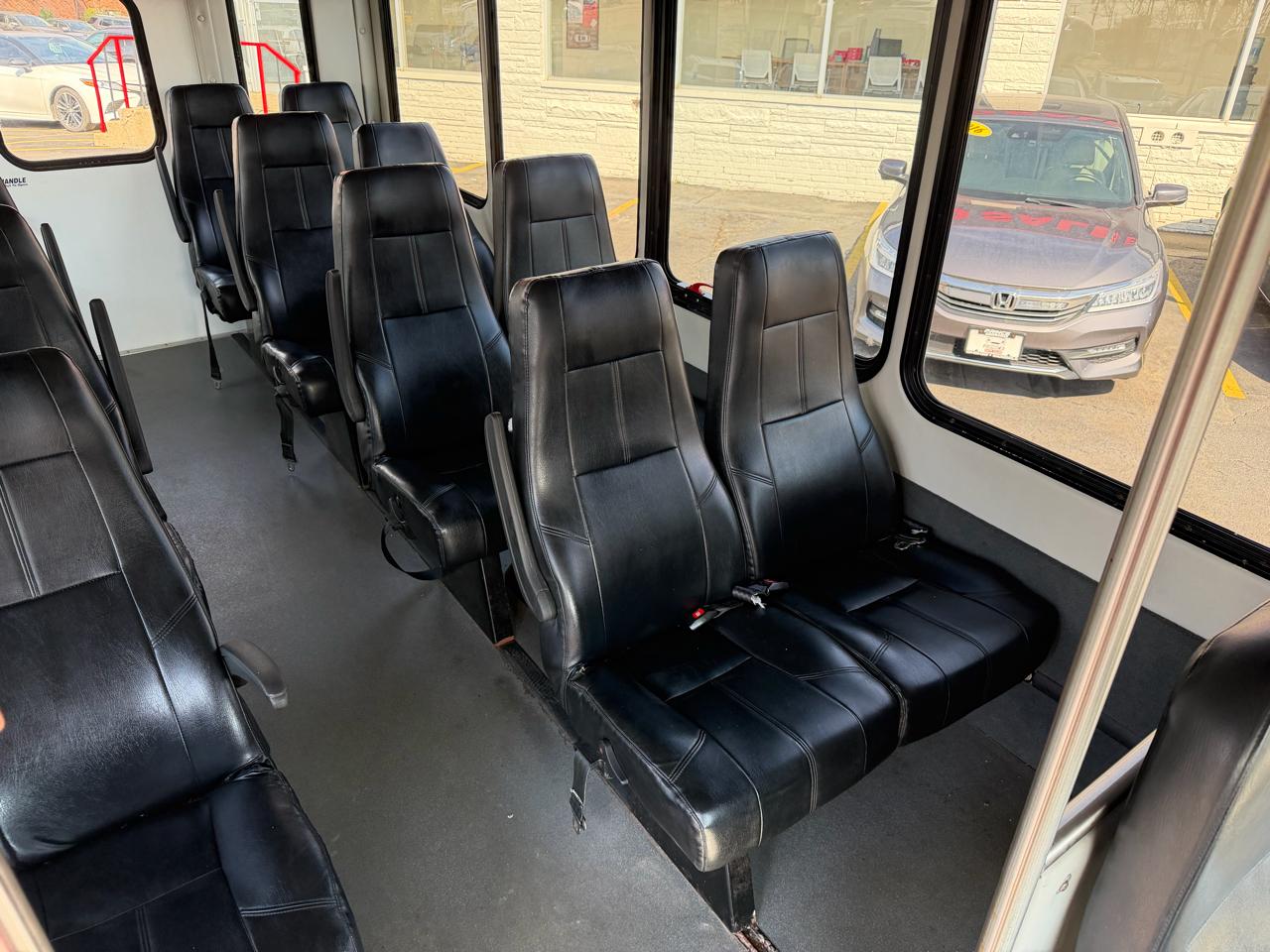 Ford Econoline E350 2015