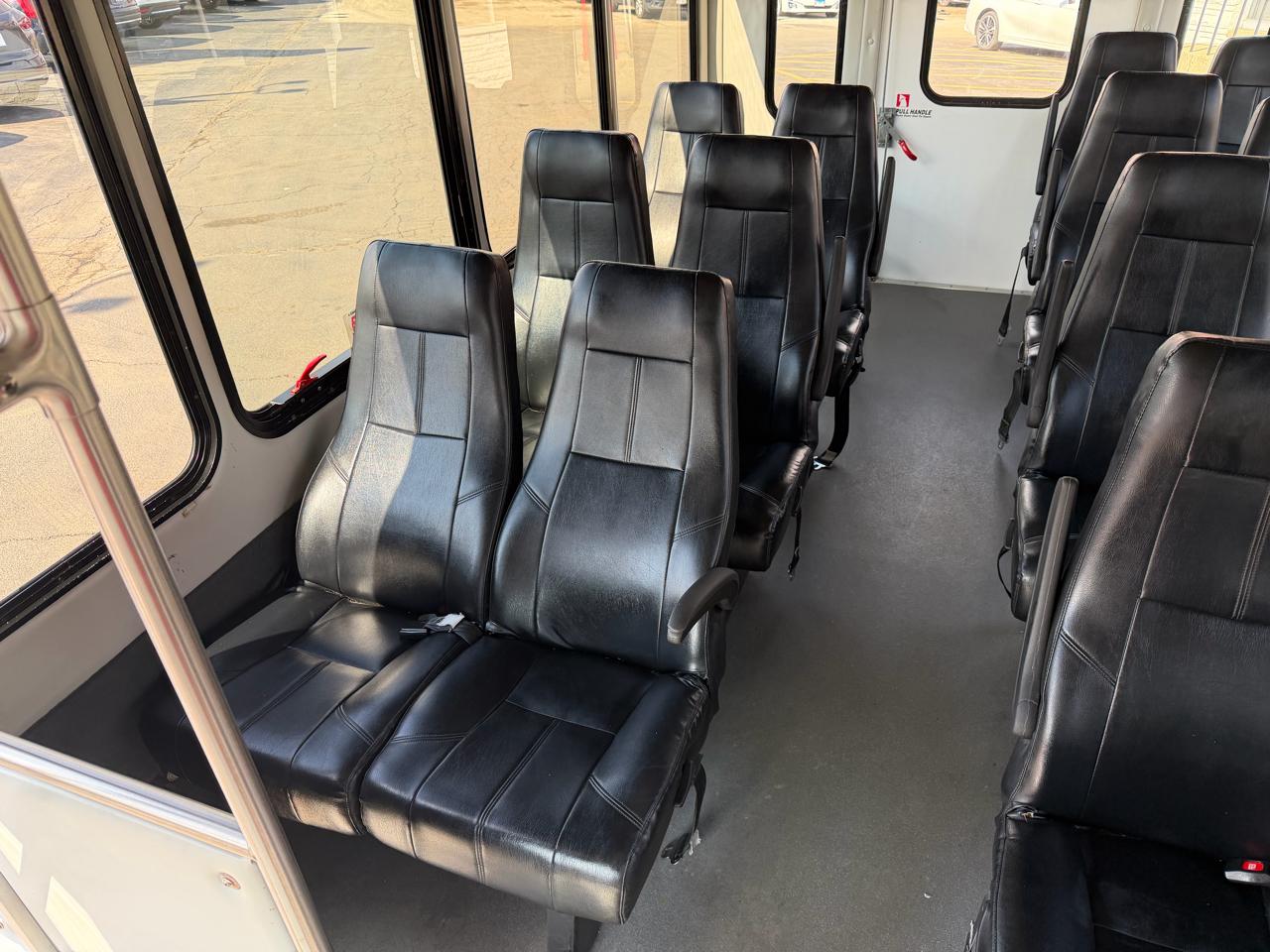 Ford Econoline E350 2015