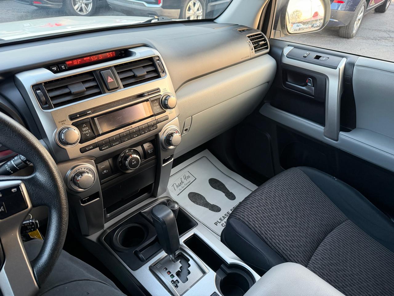 Toyota 4Runner SR5 4WD 2010