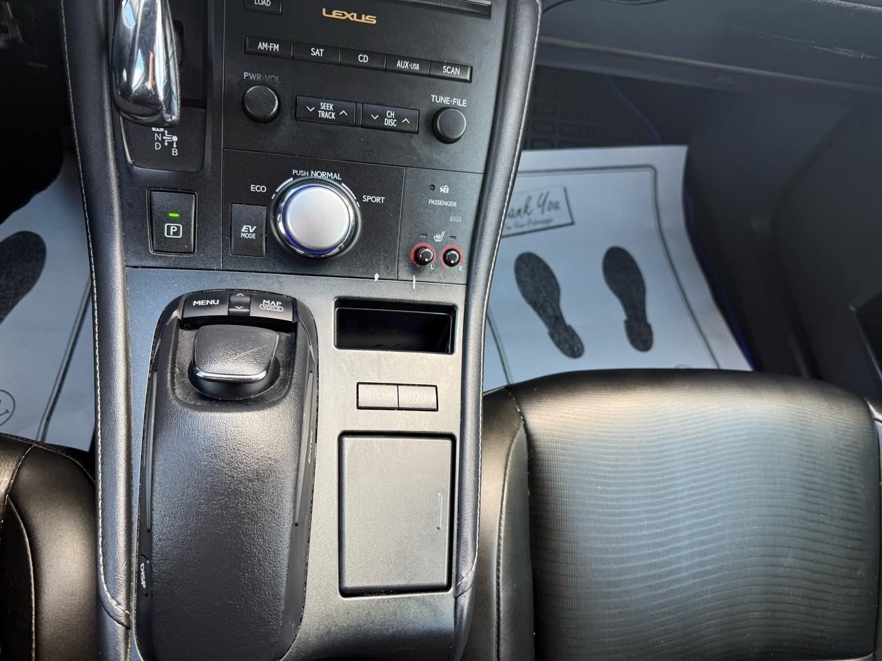 Lexus CT 200h Base 2012