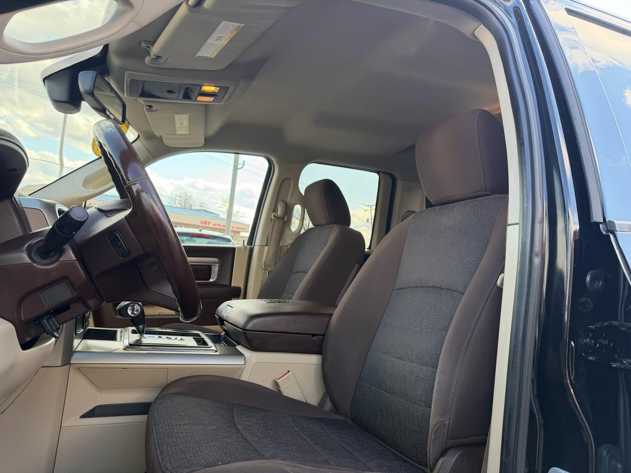 RAM 1500 SLT Quad Cab 4WD 2013