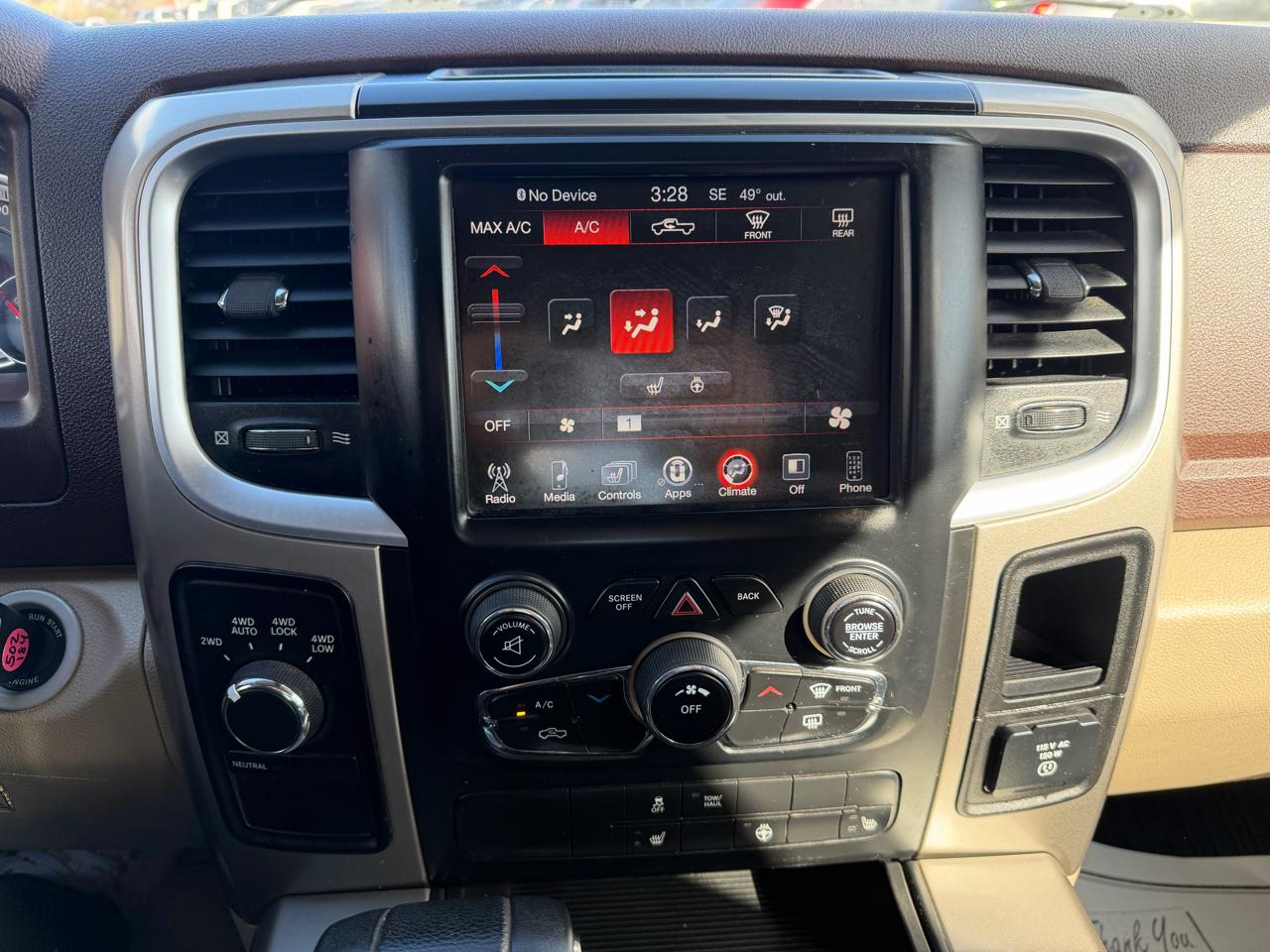 RAM 1500 SLT Quad Cab 4WD 2013