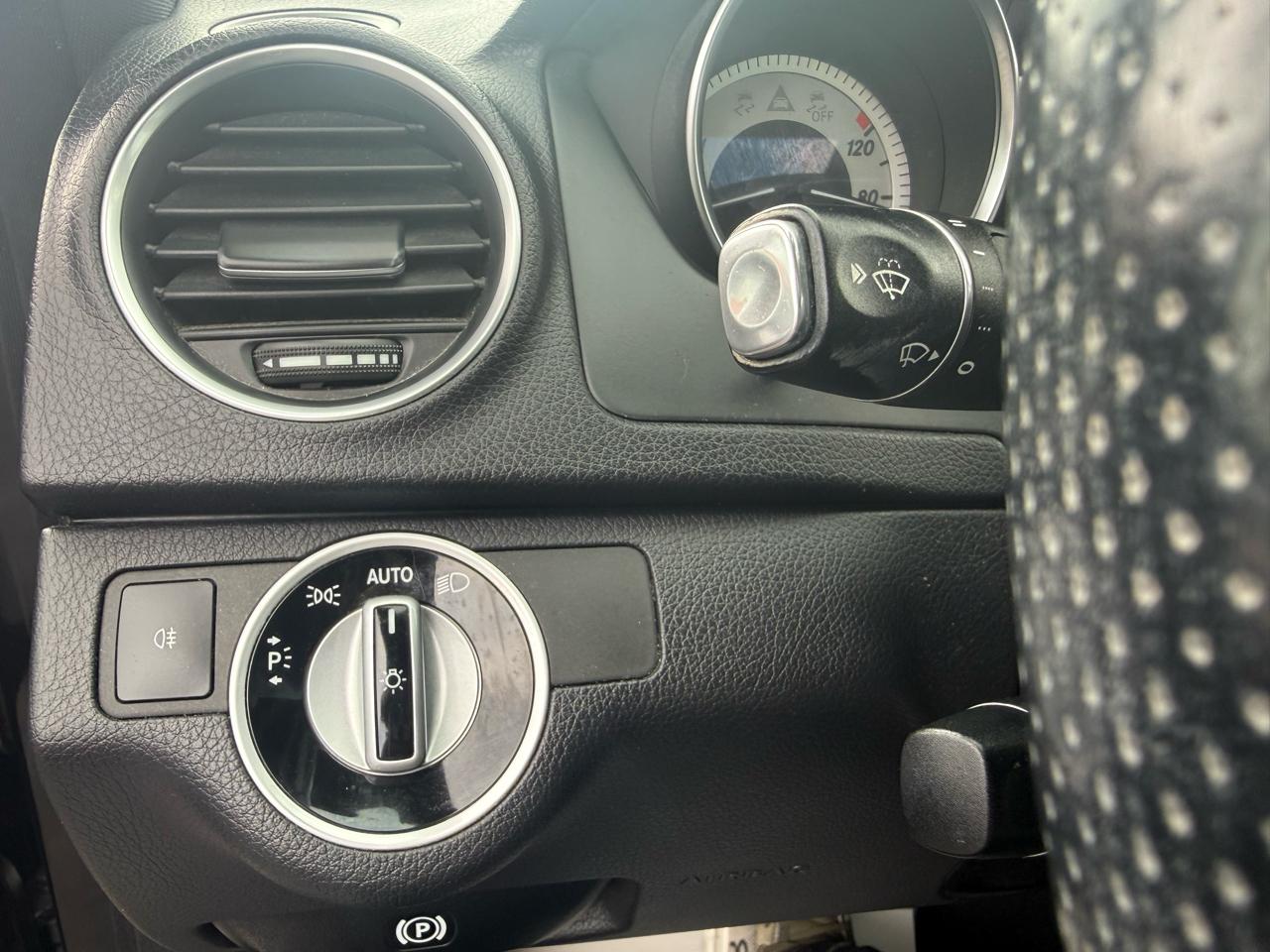 Mercedes-Benz C-Class C300 4MATIC Sport Sedan 2013