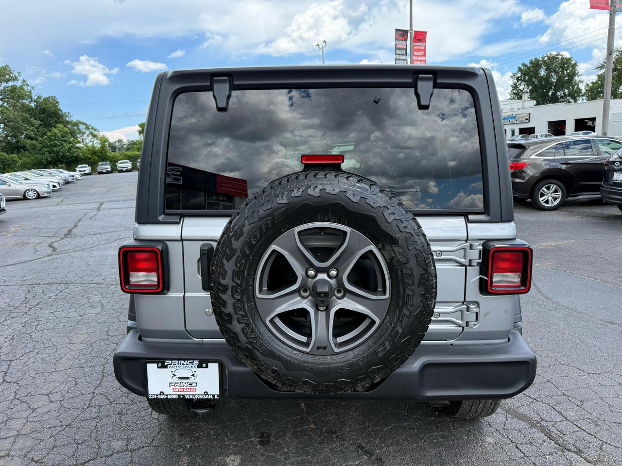 Jeep Wrangler Unlimited Sport 2018