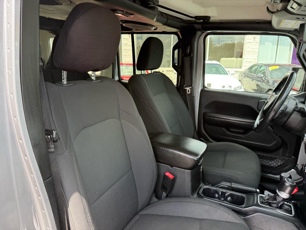 Jeep Wrangler Unlimited Sport 2018