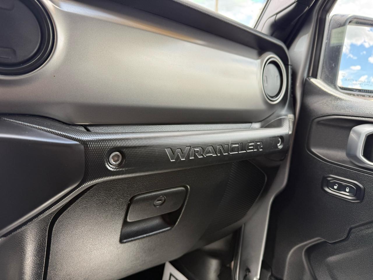 Jeep Wrangler Unlimited Sport 2018
