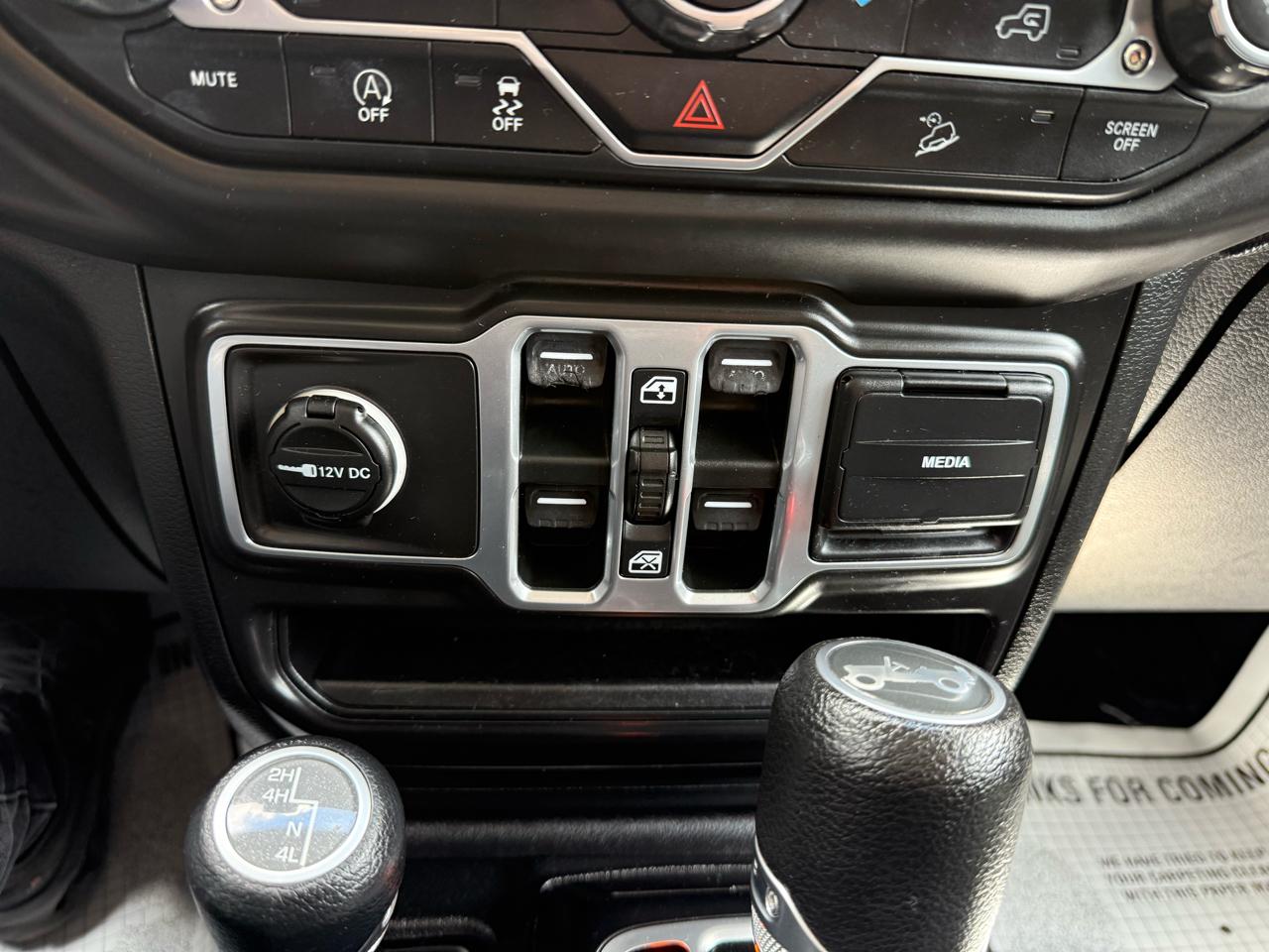 Jeep Wrangler Unlimited Sport 2018
