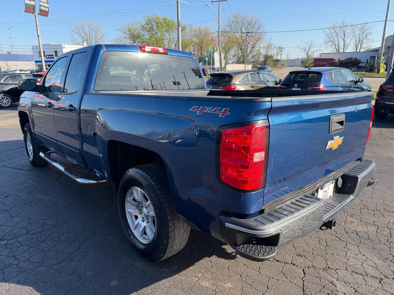 Chevrolet Silverado 1500 LT Crew Cab 4WD 2017