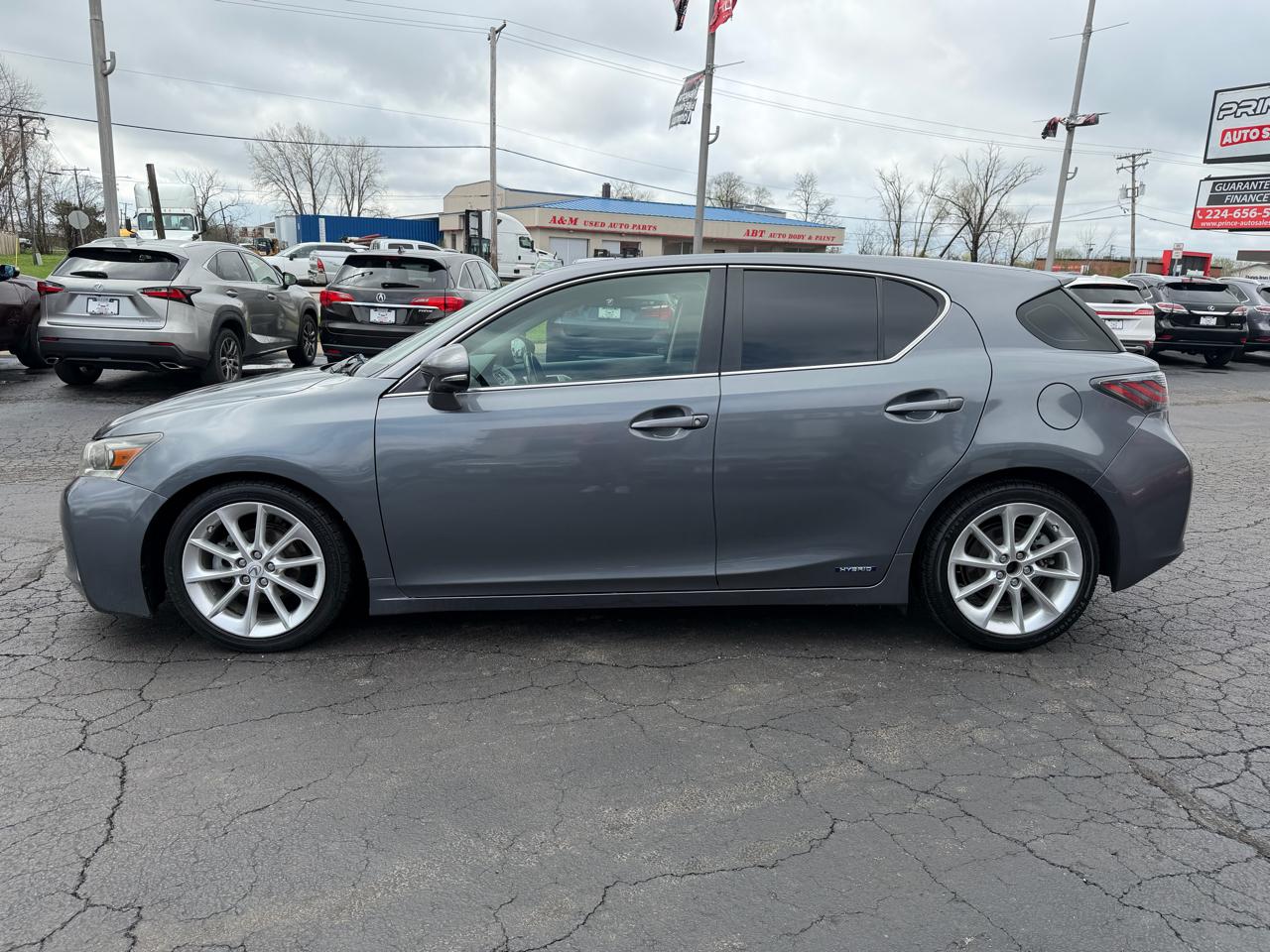 Lexus CT 200h Base 2013