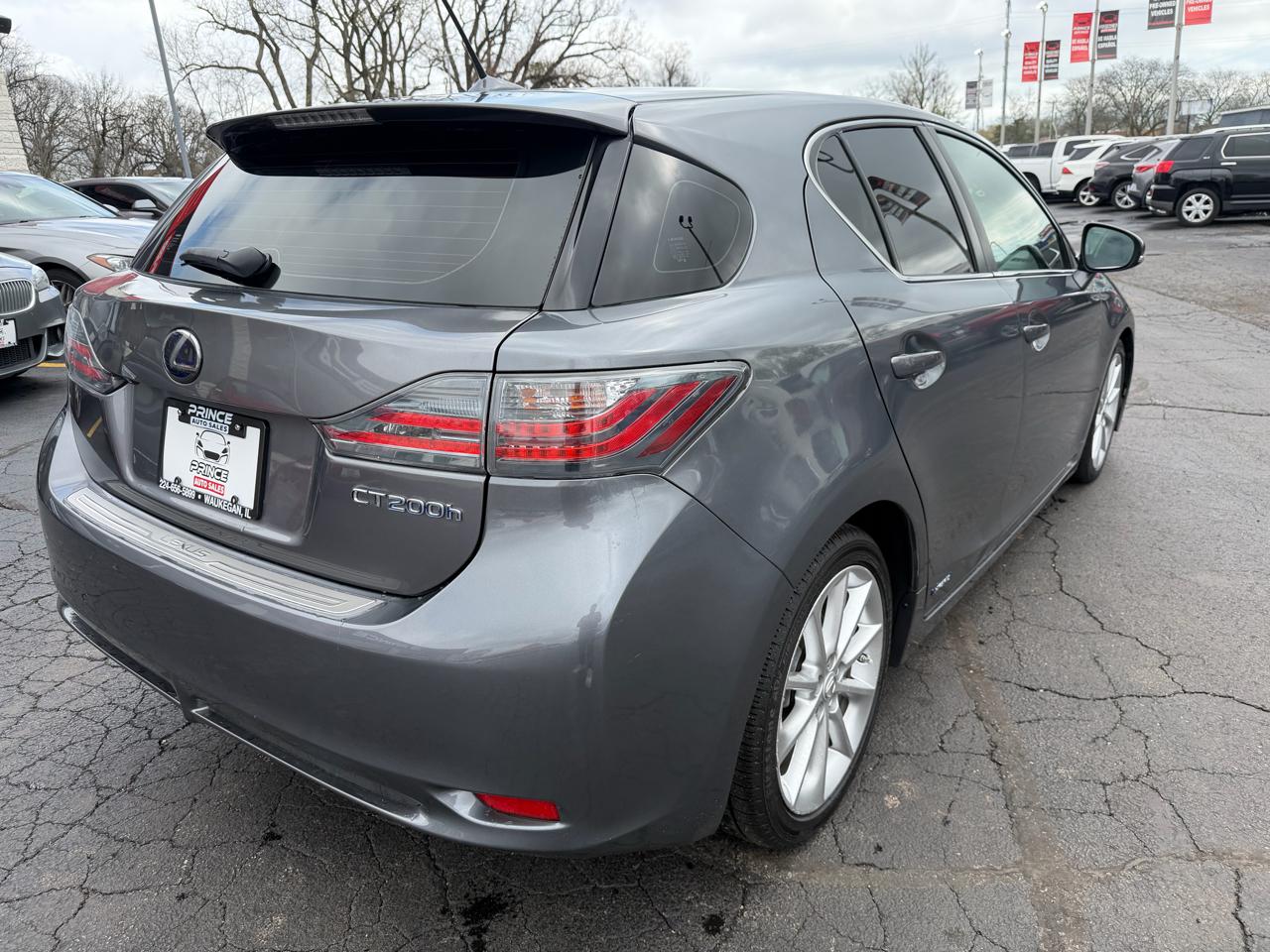 Lexus CT 200h Base 2013