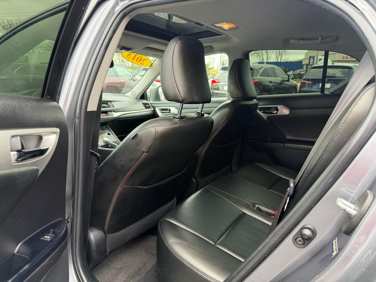 Lexus CT 200h Base 2013