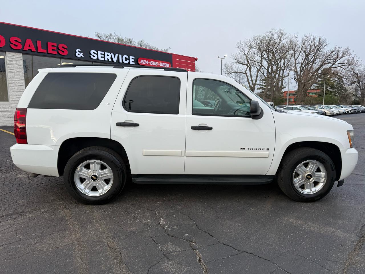 Chevrolet Tahoe LS 2WD 2009
