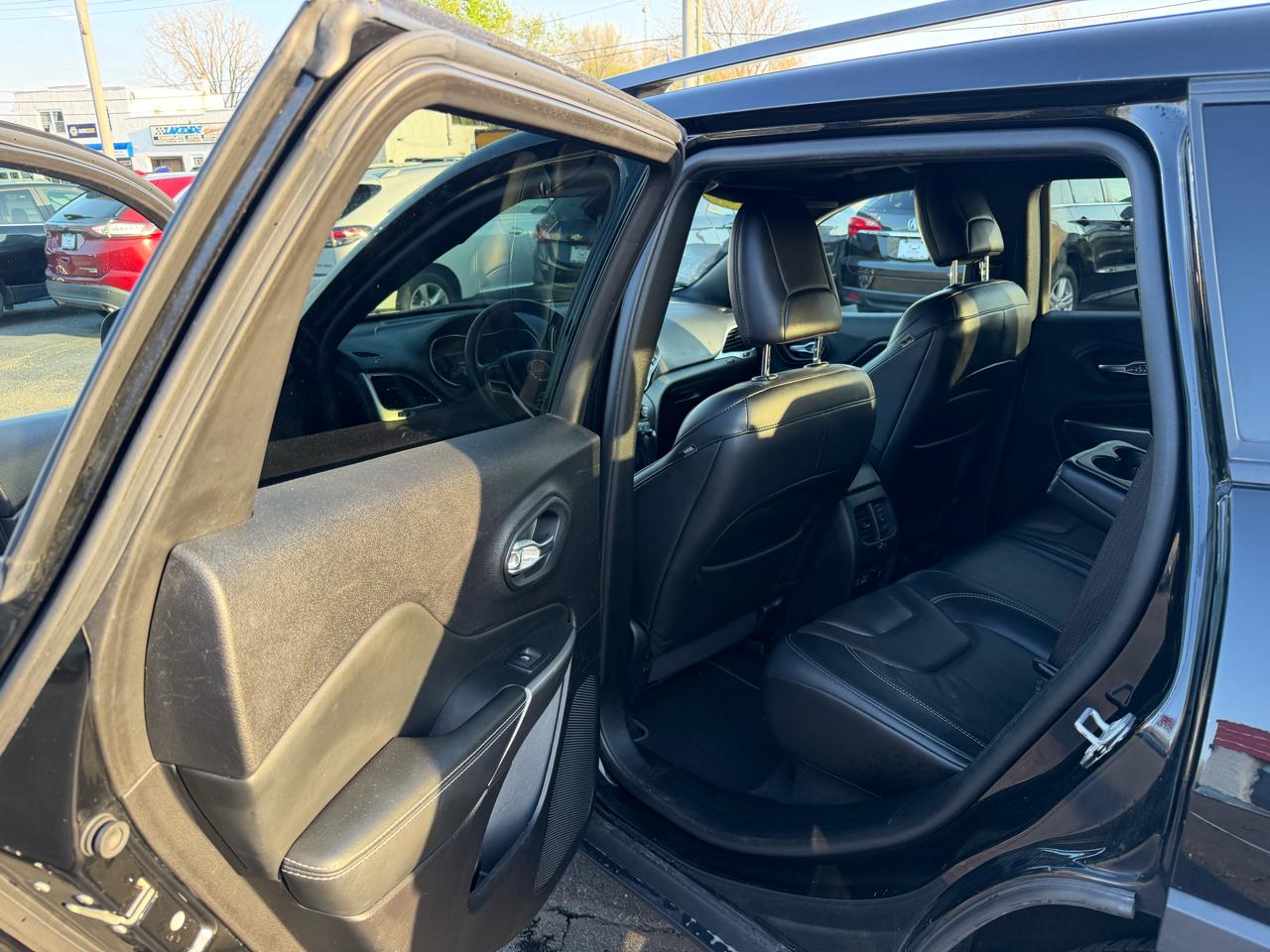 Jeep Cherokee Latitude Lux 4WD 2021