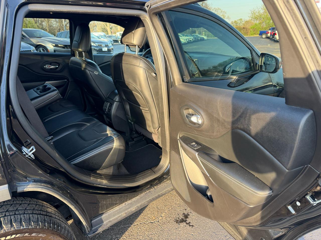 Jeep Cherokee Latitude Lux 4WD 2021