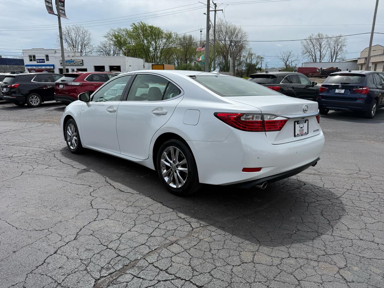 Lexus ES 350 Sedan 2013