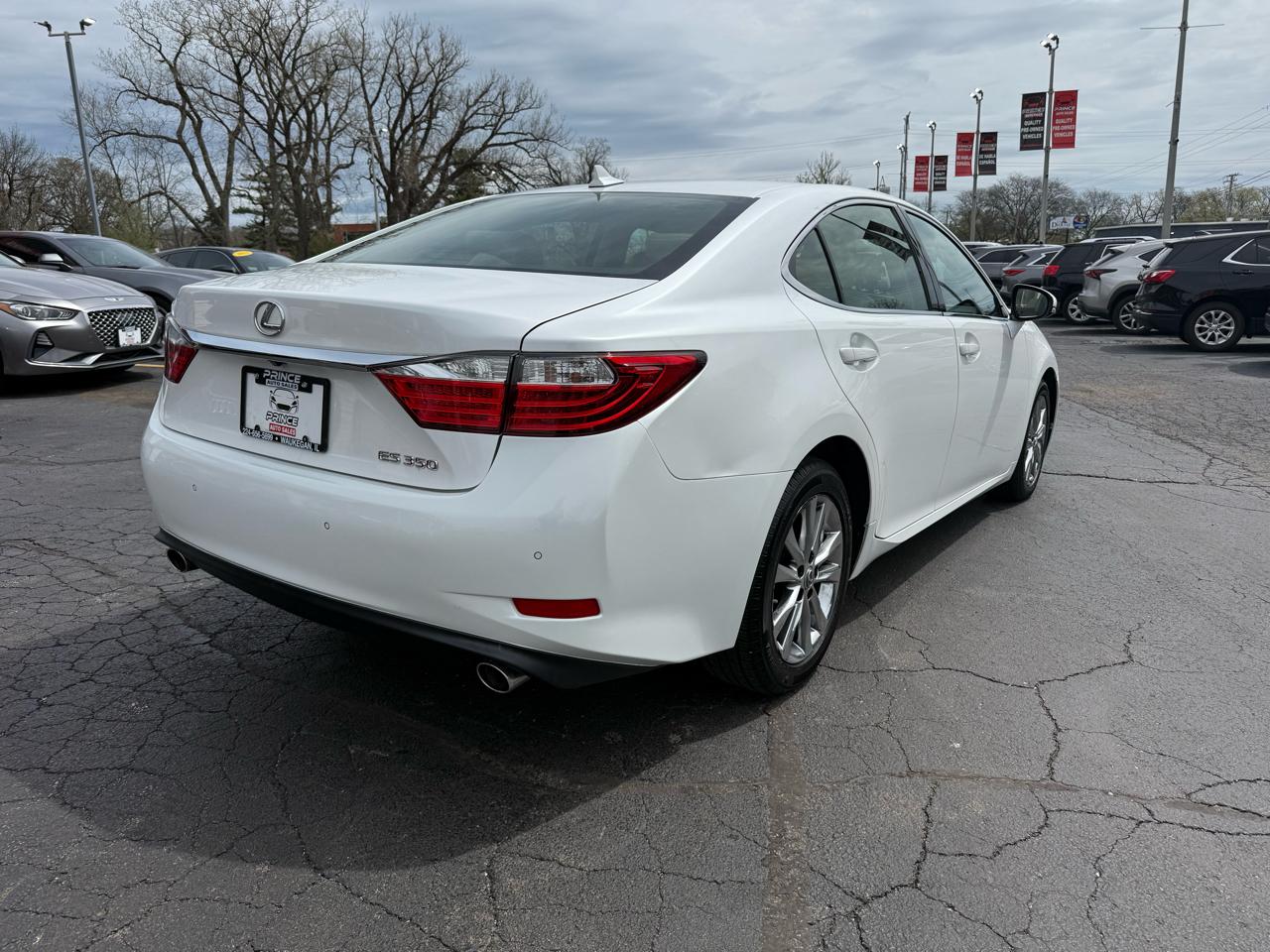 Lexus ES 350 Sedan 2013