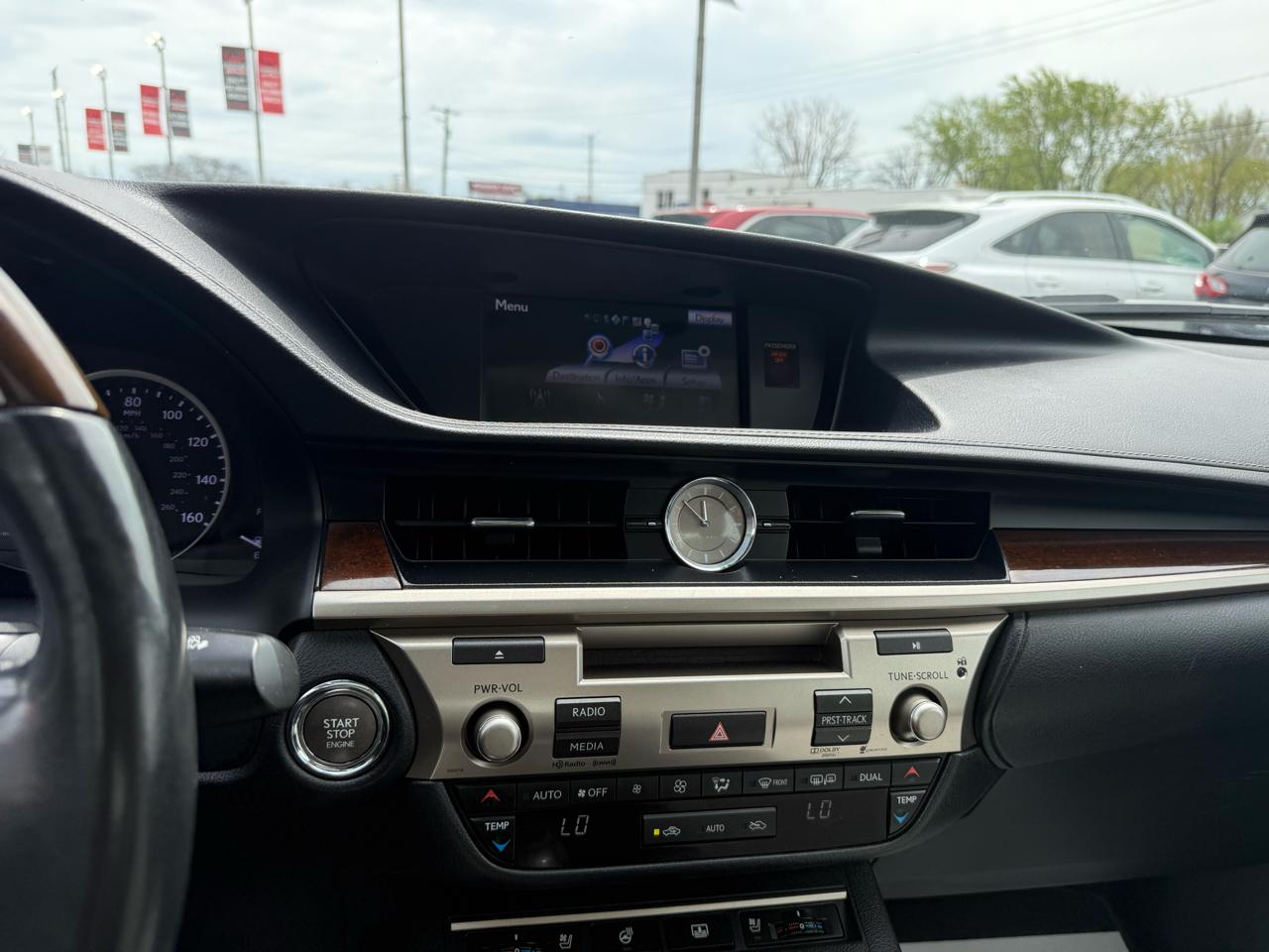 Lexus ES 350 Sedan 2013