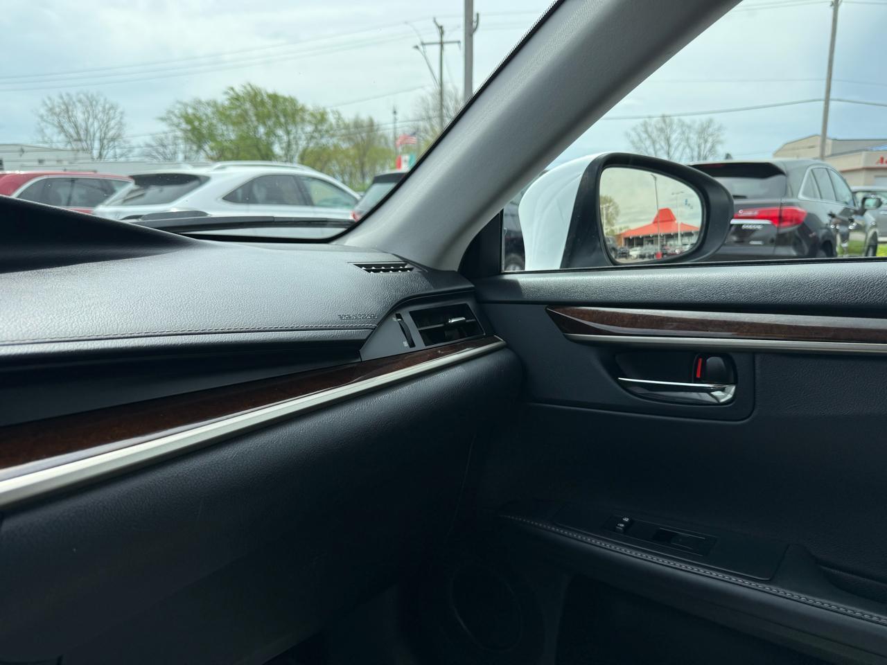 Lexus ES 350 Sedan 2013