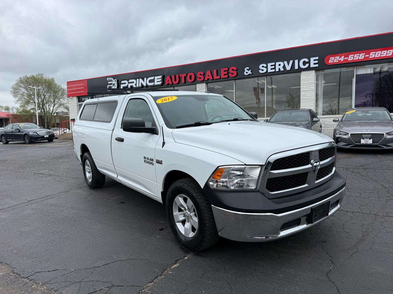 RAM 1500 2WD Reg Cab 140.5" Tradesman 2017