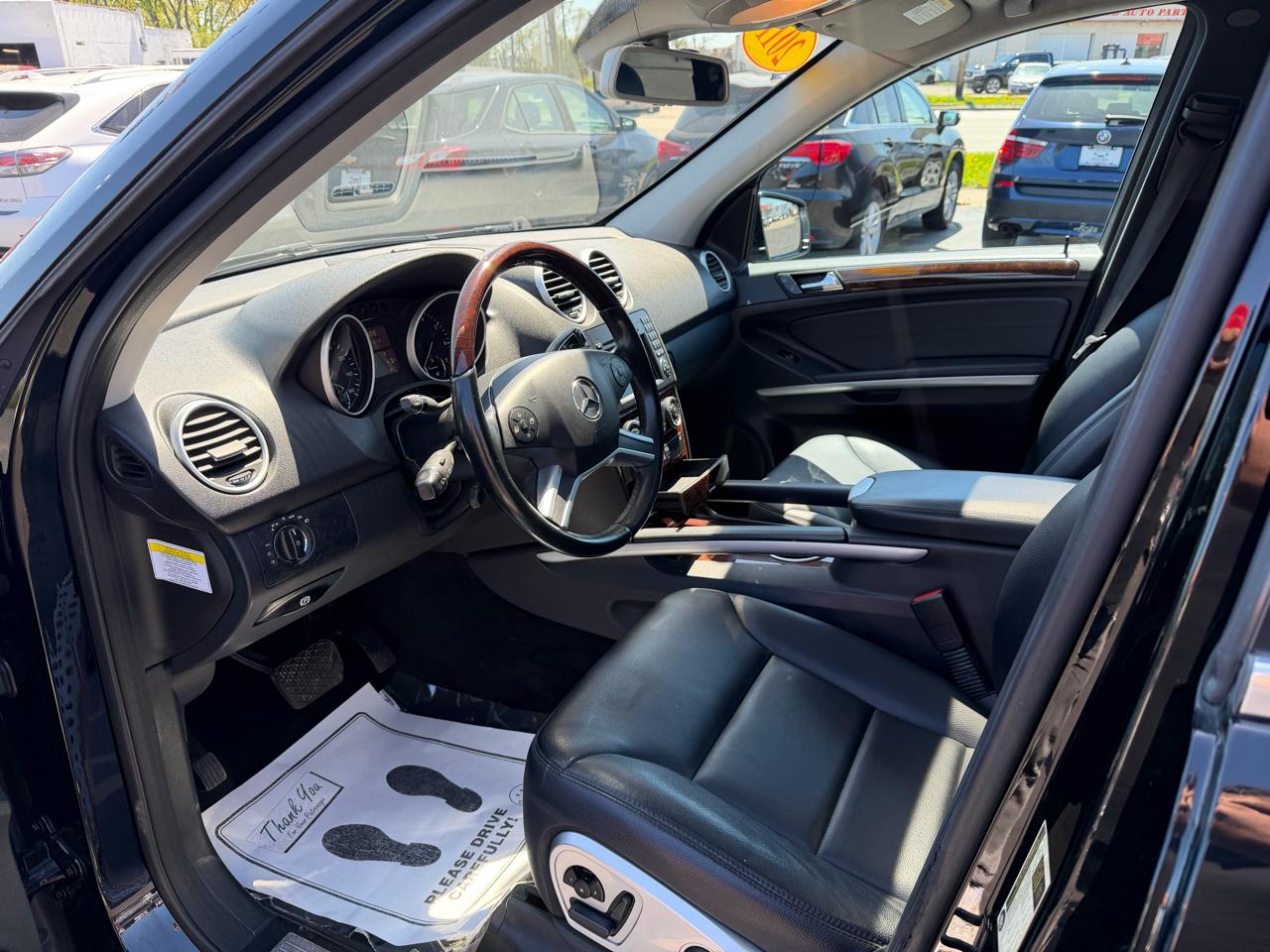 Mercedes-Benz M-Class ML350 4MATIC 2011